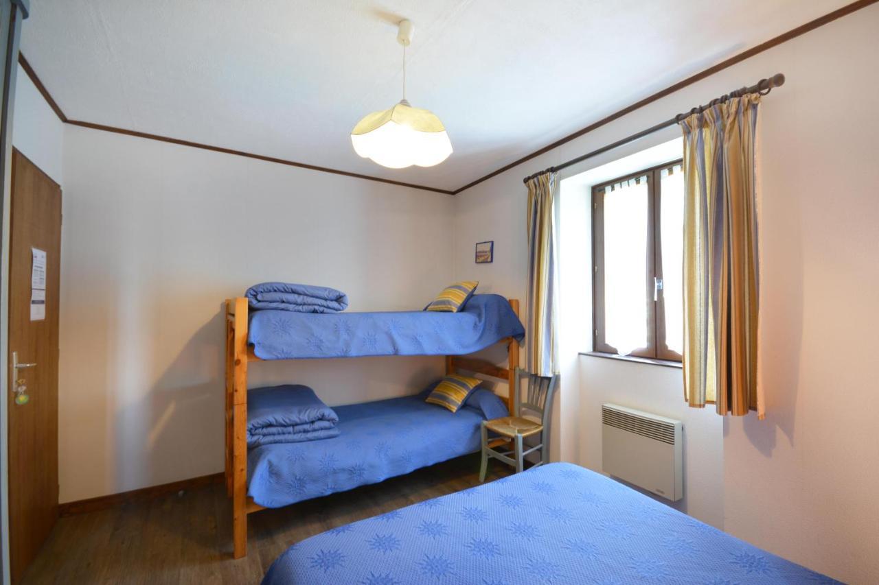 Chambre D'Hotes Au Vieux Chene Grillon Екстериор снимка