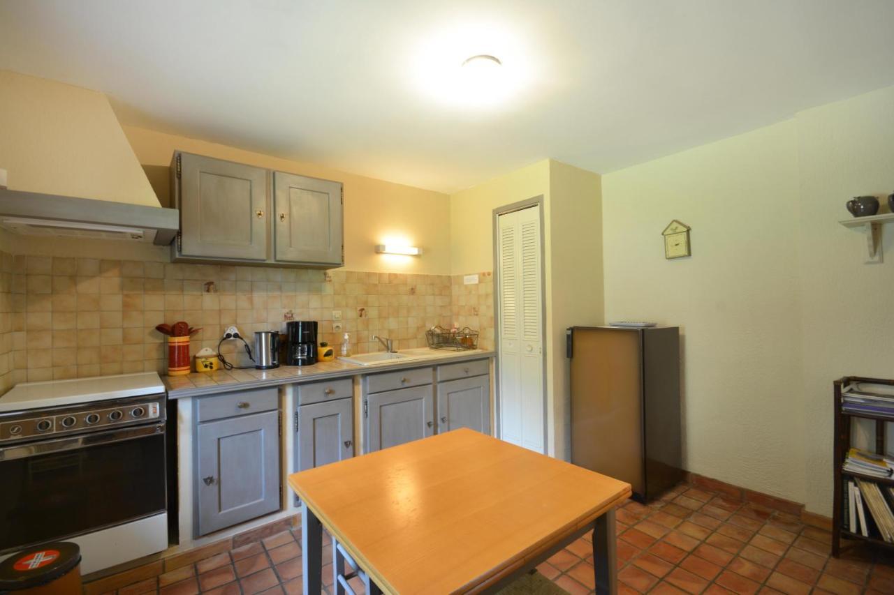 Chambre D'Hotes Au Vieux Chene Grillon Екстериор снимка