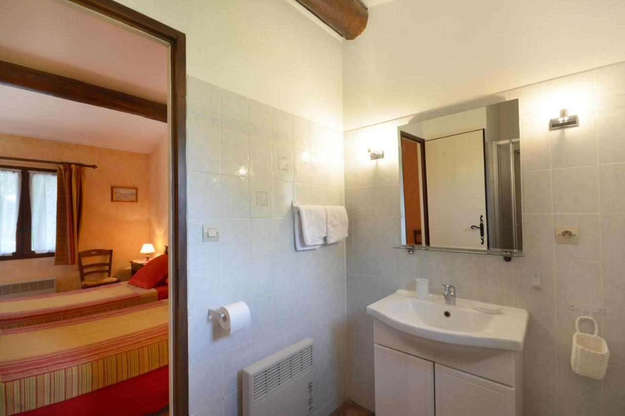 Chambre D'Hotes Au Vieux Chene Grillon Екстериор снимка